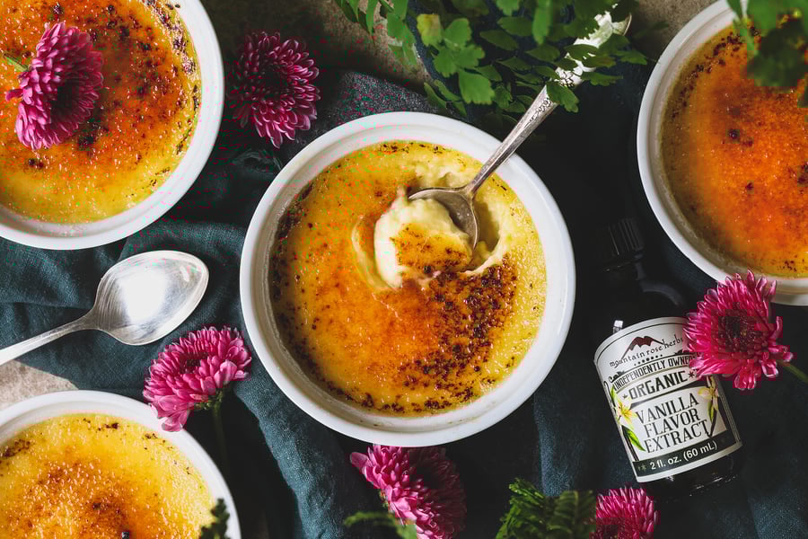 An overhead photo of Creme Brulee on a table top
