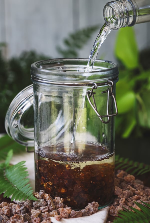 Myrrh Extract Pour