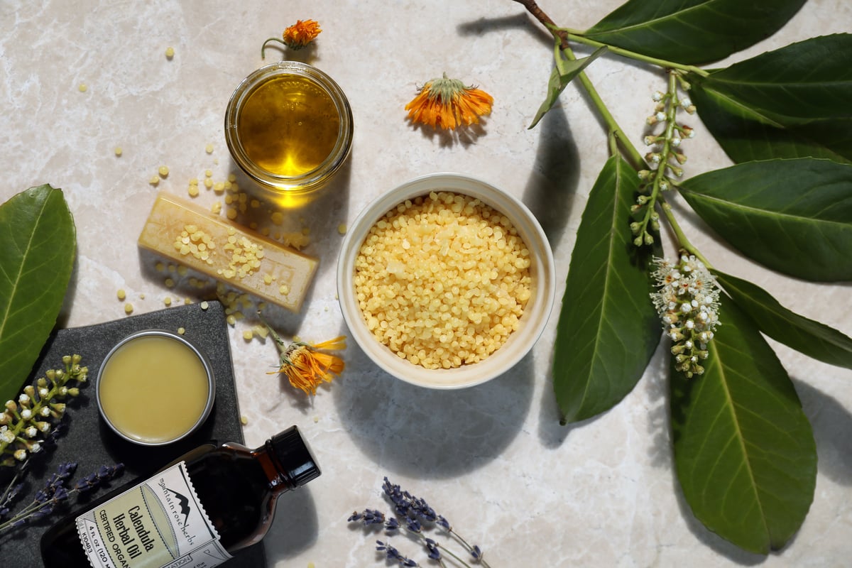 Simple Calendula Salve & Lip Balm Recipe Simple Calendula Salve & Lip Balm Recipe