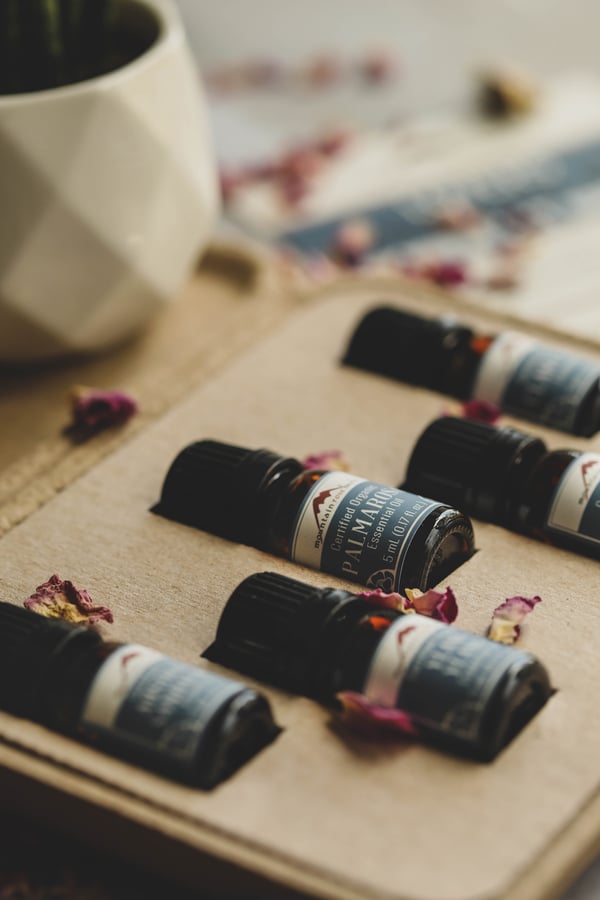 Essential Oils for Lovers