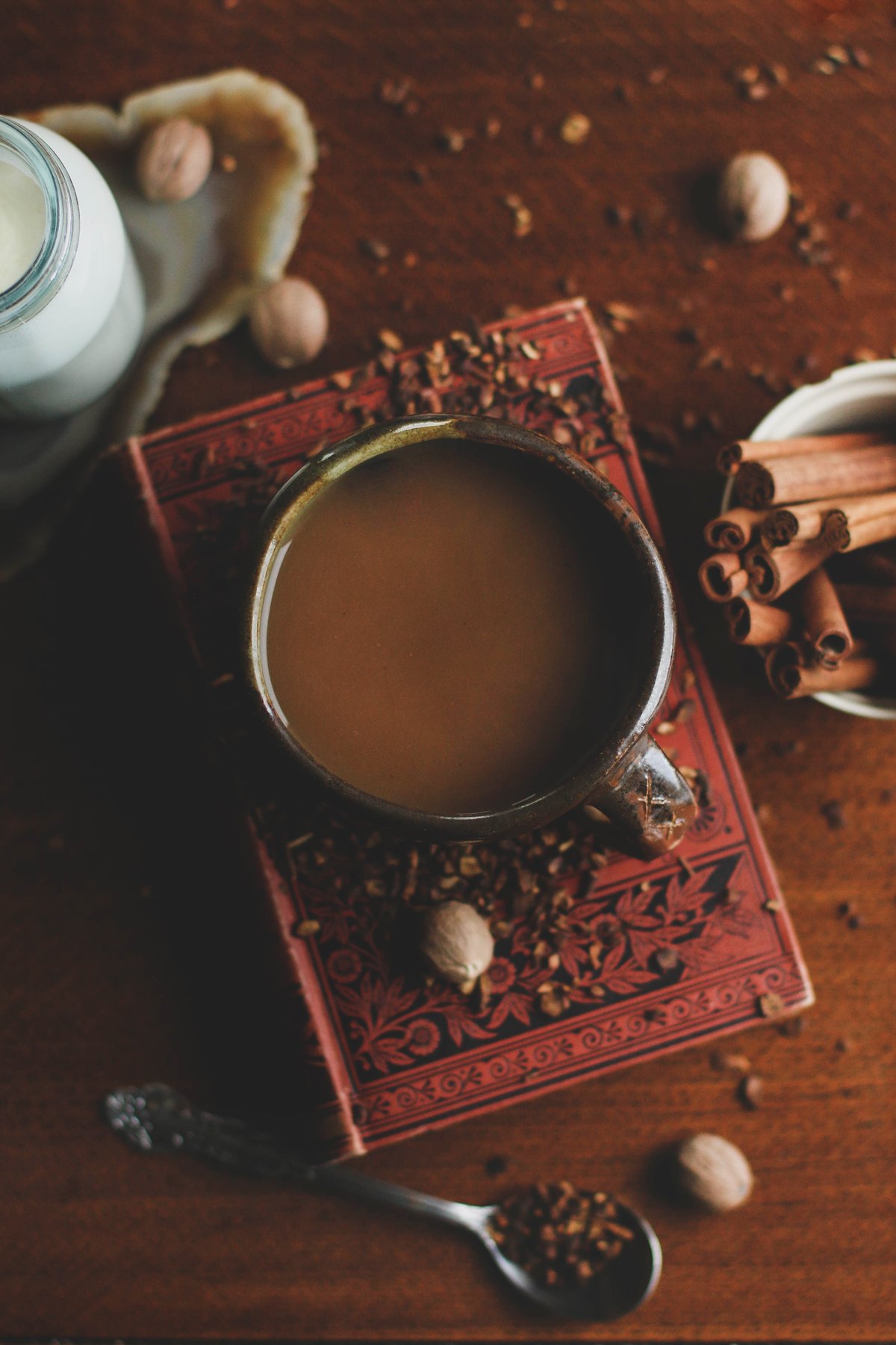 Herbal Coffee Substitute with Roasted Chicory and Dandelion Root