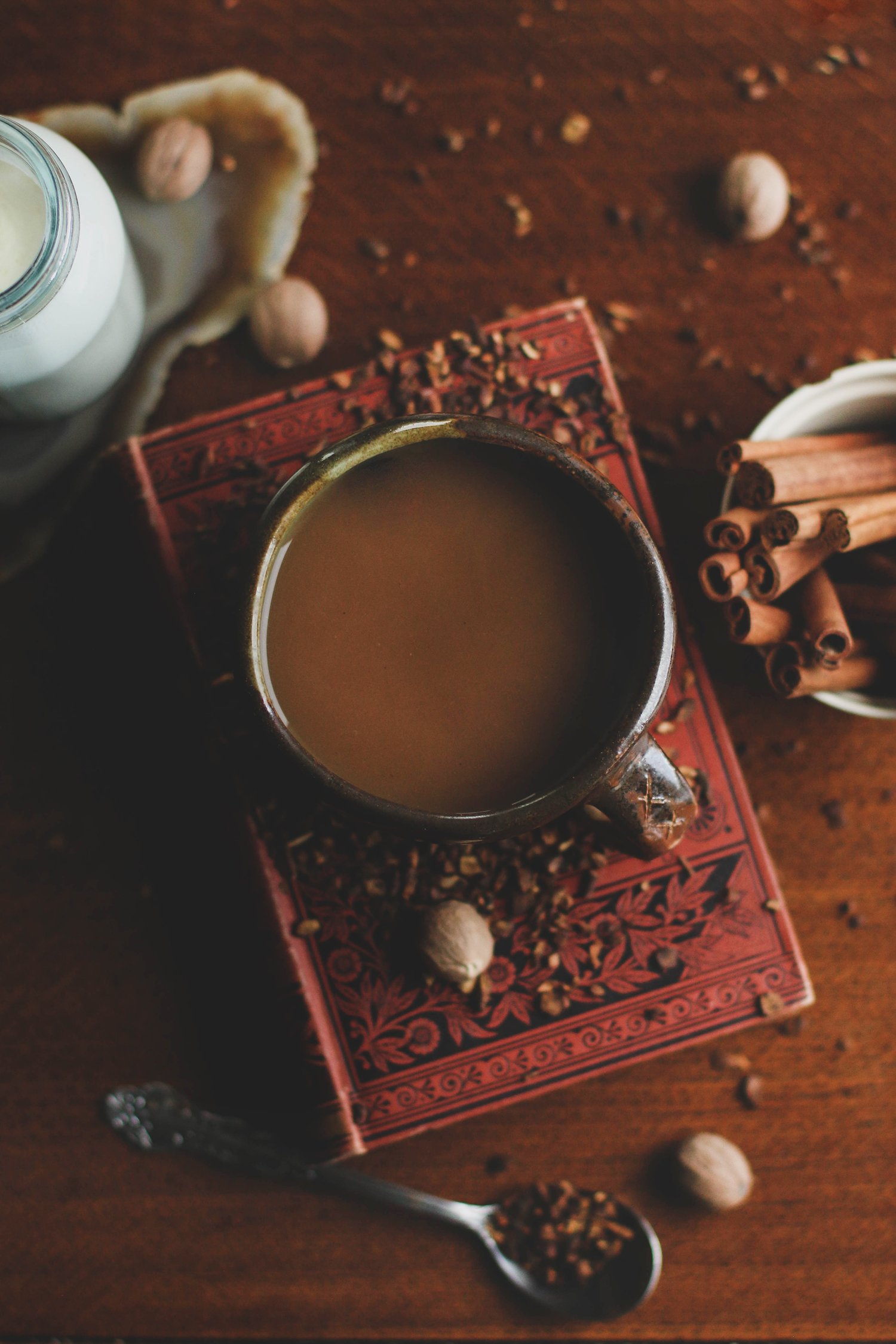 Herbal Coffee Substitute with Roasted Chicory and Dandelion Root