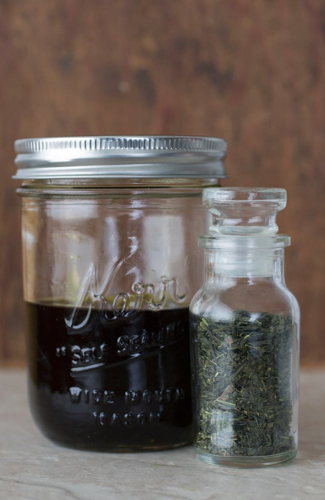 Make Your Own Green Tea Skin Serum!