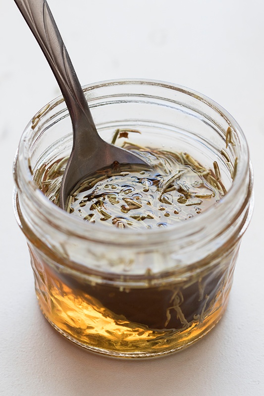 How to Make Herbal Oxymels