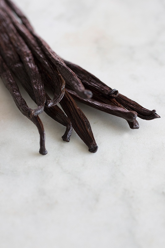 Easy Homemade Vanilla Extract Recipe