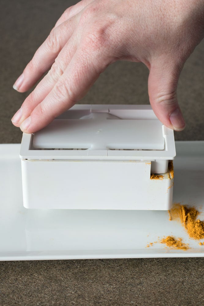 How to Make Your Own Herbal Capsules