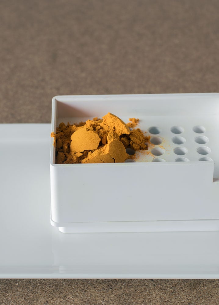 How to Make Your Own Herbal Capsules