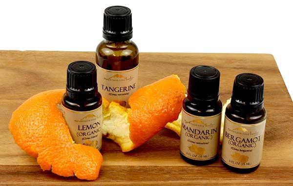 Why Cold Extraction for Citrus Essential Oils?