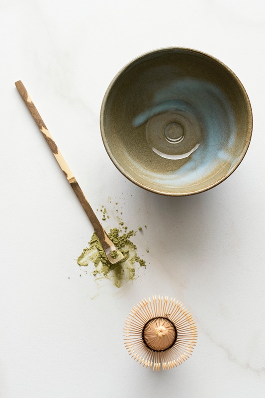 Matcha Set with splash of matcha powder Matcha Set with splash of matcha powder