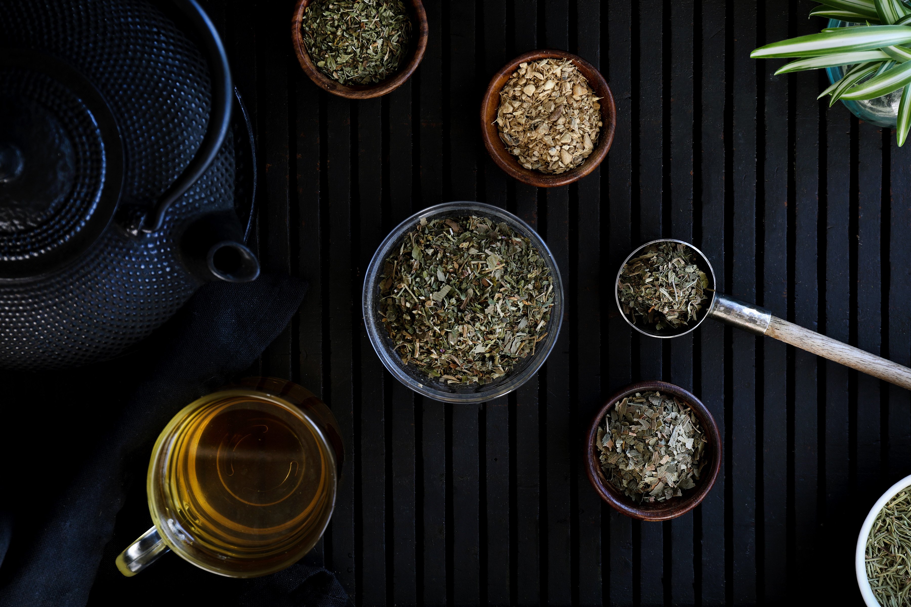 Ingredients for blending a tea for brain functioning and memory aid include ginko biloba, gotu kola, ginger root, rosemary, peppermint, and red clover. 