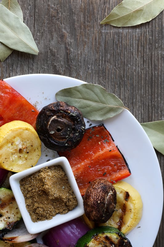 Grilled vegetables with gourmet salt and spices