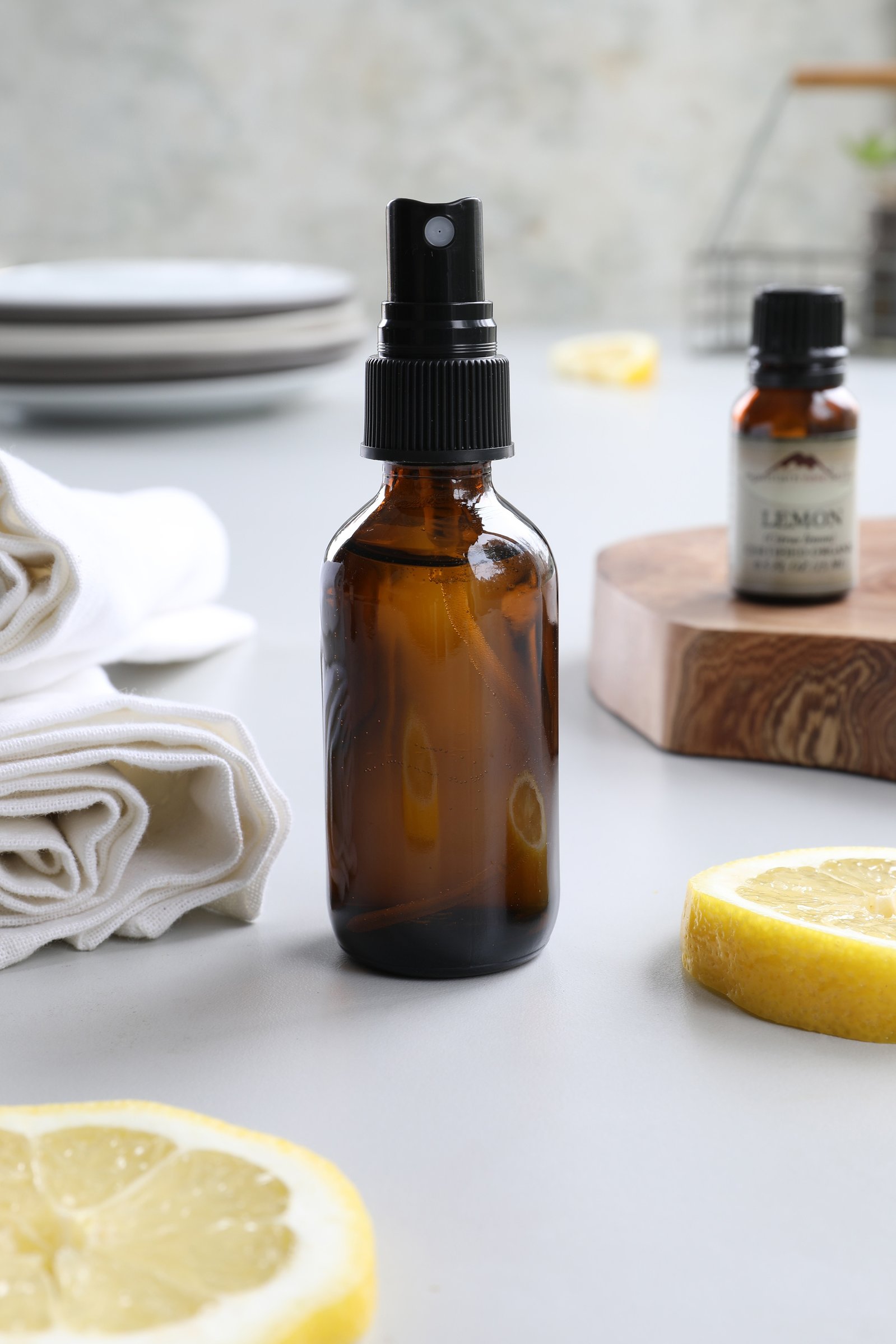 5 Ways to Use Lemon Essential Oil for Cleaning