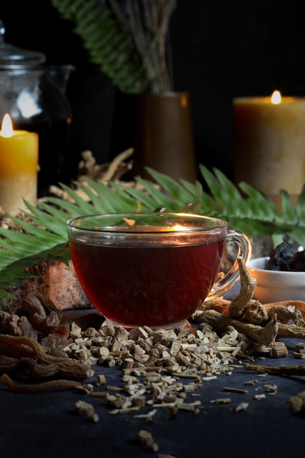 TCM winter tea with roots