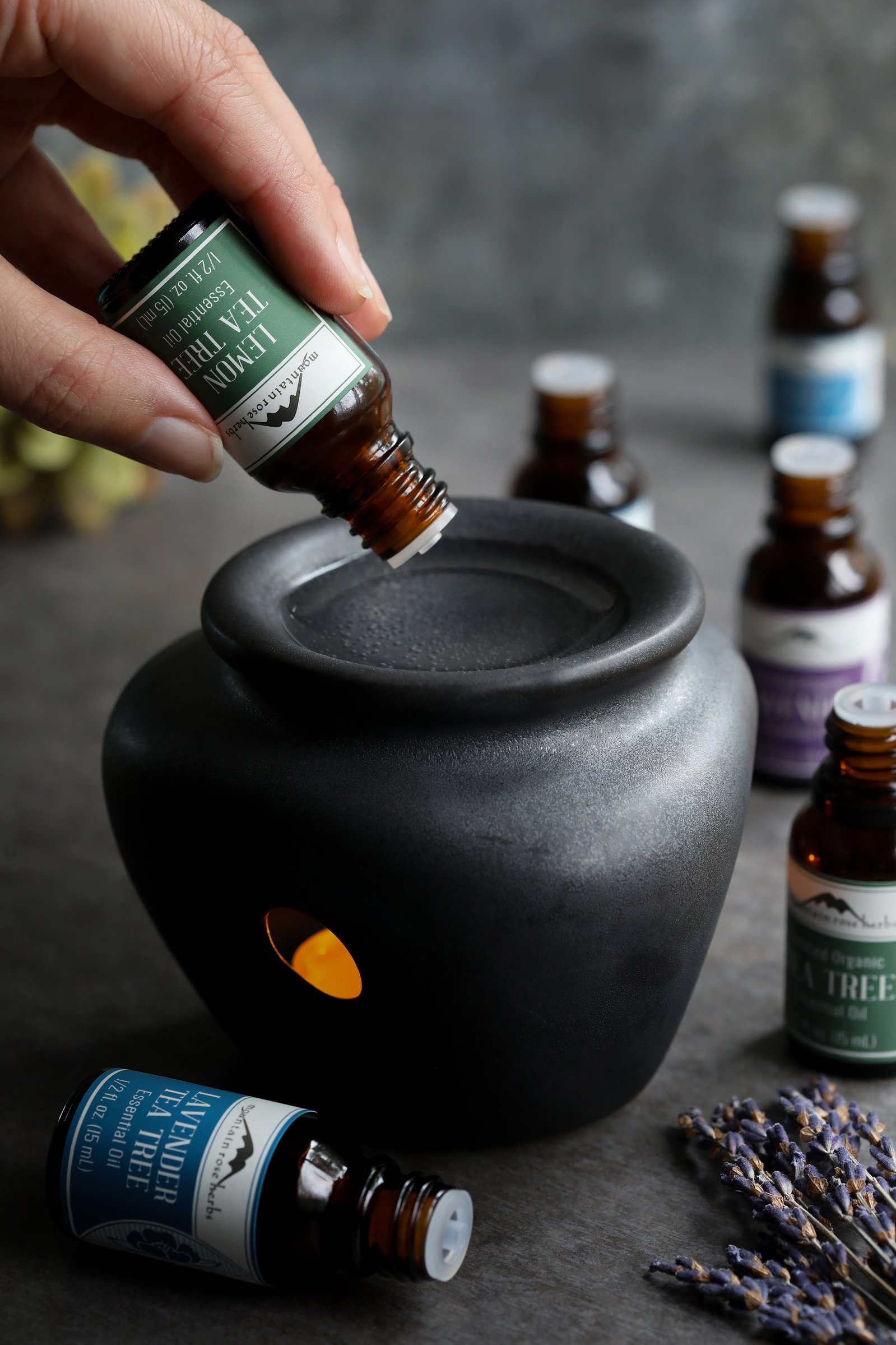 Aromatherapy with Tea Tree Essential Oils + Diffuser Blend