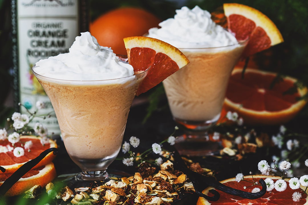 Moist Orange Mocktail with Orange Slices. 